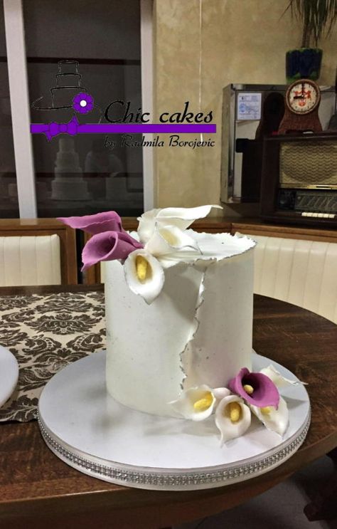 Wedding Calla Lily, Calla Lily Cake, Fondant Recipes, Lily Cake, Single Tier Cake, Cake Tips, Fondant Recipe, Flower Cakes, Ice Cake