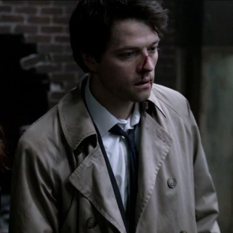 Cass Supernatural, Castiel Icon, Castiel Wings, Cas Supernatural, Castiel Supernatural, Supernatural Wallpaper, Supernatural Pictures, Tv Supernatural, My Guardian Angel