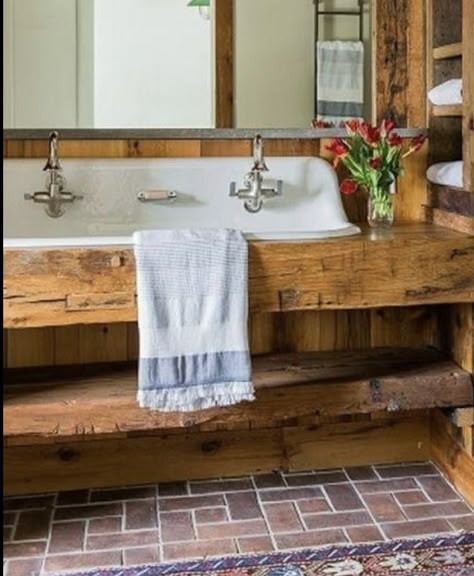 Homemade Bathroom Vanity, Log House Bathroom, Vintage Master Bath, Log Home Bathroom, Homestead Cottage, Master Bath Sink, Log Cabin Bathroom, Primitive Cabin, Barn Bathroom