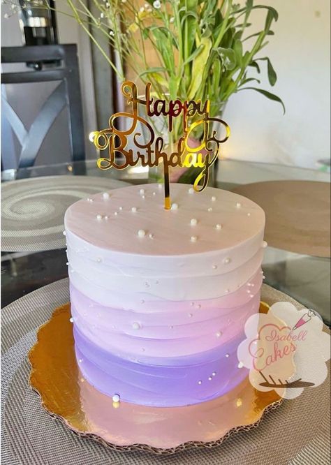 Pink And Purple Birthday Cake, Plain Birthday Cake, Fruit Table Ideas, My Berry First Birthday, First Communion Cookies, Barbie Themed Cake, Communion Cookies, Stylish Cake, Mexican Fruit