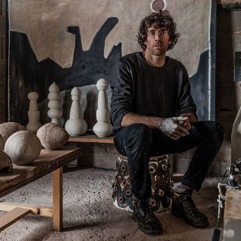 Ateliers Courbet on Instagram: "Pleased to announce the representation of Mallorca-based artist-ceramicist Jaume Roig. A second-generation ceramicist, Roig honed his craft by his mother's side while growing up in her studio. The artist has since developed his own vocabulary along with a growing body of work in both ceramic and painting. Roig’s sculptural vessels and organic shapes offer an intimate and modern take on the region’s ancestral ceramic tradition, its cultural heritage, and artistic l Sculptural Vessels, Artist Portraits, Vintage Industrial Decor, Design Objects, Ceramics Pottery Art, Stylish Home Decor, Portrait Artist, Love Painting, Cultural Heritage