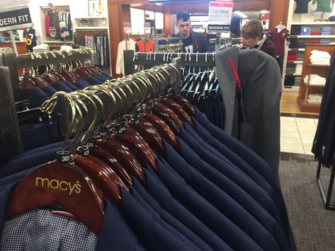 Berea College students dress for success at Macy's - WKYT Berea College, Interview Suits, Spring Semester, College Team, Career Development, Dress For Success, Law School, Confidence Building, College Students