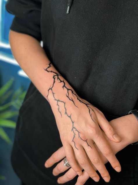 Lightning Tattoo, Bolt Tattoo, White Ink Tattoo, Clever Tattoos, Alien Tattoo, Hand Tattoos For Guys, Discreet Tattoos, Baby Tattoos, Dream Tattoos