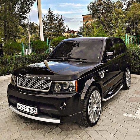 Savour modern style in a way that reflects you with #Glohh. #rangerover #landrover #rangeroversport#led #taillight #rrs #rus #russia 2008 Range Rover Sport, 2008 Range Rover, Range Rover Sport Black, Range Rover 2018, Land Rover Sport, Range Rover Svr, Range Rover Black, Luxury Cars Range Rover, Range Rover Supercharged