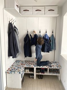 Hausumbau, unsere selbstgebaute Garderobe, DIY, Garderobe Flur, selber machen, Renovierung, Zuckersüße Äpfel, DIY-Blog Flur Diy, Home Design Diy, Organisation Hacks, Ikea Diy, Diy Blog, Wardrobe Rack, New Homes, House Design, Wardrobe