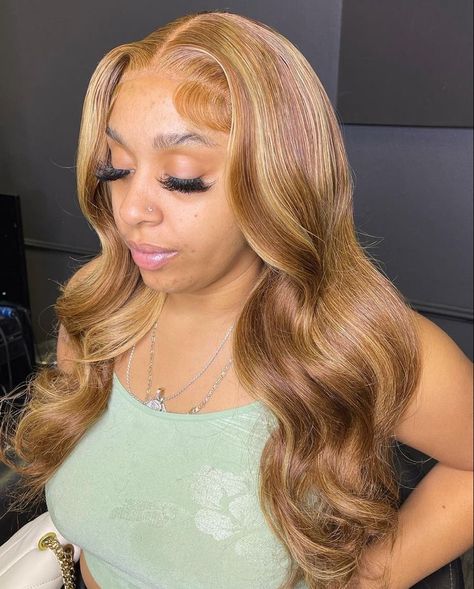 Brown And Blonde Quick Weave, Blonde Quick Weave, Light Copper Brown, Brown And Blonde, Sleek Ponytail Hairstyles, Straight Weave Hairstyles, Classy Hairstyles, Quick Weave Hairstyles, Long Curly Wig