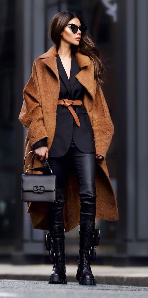 Chique Outfit, Skandinavian Fashion, Looks Street Style, Trendy Fall Outfits, Brown Coat, Looks Chic, 가을 패션, Winter Outfits Women, Mode Inspiration