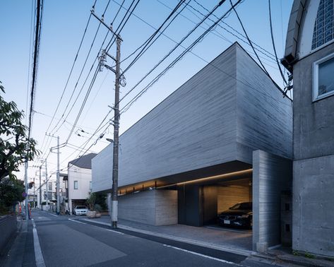 Apollo Architects, Tokyo House, Timeless House, Concrete Houses, Internal Courtyard, Small Courtyards, Wallpaper Magazine, Concrete House, Box Houses