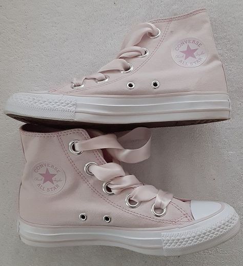 Coquette Converse, Iconic Nails, Light Pink Converse, Berries Photography, Coquette Accessories, White All Star, Cute Converse Shoes, Light Pink Shoes, Shoes Png