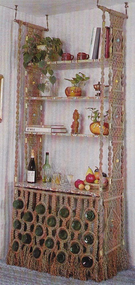 Shelf Curtain, Macrame Bottle, Macrame Room Divider, Vintage Macrame Patterns, Macrame Curtains, Macrame Hanging Shelf, Macrame Room, Decor Bookshelves, Curtains Room