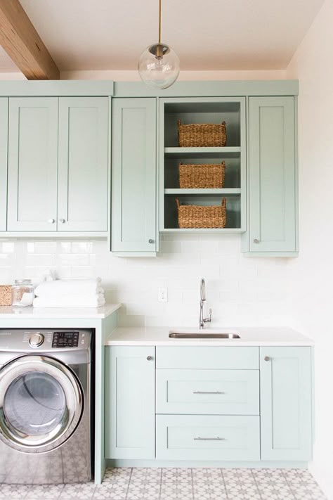 The Neverending (Laundry) Story Laundry Room Decorating, Blue Laundry Rooms, Laundry Room Storage Shelves, Laundry Room/mud Room, Green Laundry, Small Laundry Room Organization, Room Storage Diy, Home Laundry Room, Diy Backsplash