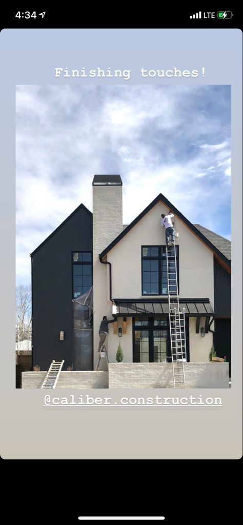 Neutral Colour House Exterior, Modern Black And White House Exterior, Modern Stucco House Exterior, White Brick Modern House, Black Stucco House, Dark Stucco Exterior House, Modern House Colors Exterior Paint, Modern Farmhouse Elevation, Modern Stucco House