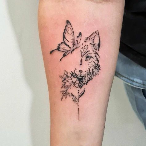 2024's Most Beautiful Wolf Tattoos For Women: Are They Too Lifelike? - tattoogenda.com Wolf Tattoo For Women, Meaningful Tattoo Ideas For Women, Wolf Paw Tattoos, Simple Wolf Tattoo, Howling Wolf Tattoo, Wolf Tattoos For Women, Geometric Wolf Tattoo, Small Wolf Tattoo, Meaningful Tattoo Ideas