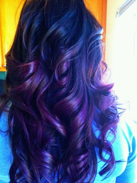 Colorful Curls !! Curly Balayage, Hair Color Names, Blue Purple Hair, Dark Purple Hair, Violet Hair, Ombre Hair Extensions, Purple Highlights, Hair Color Purple, Festival Hair