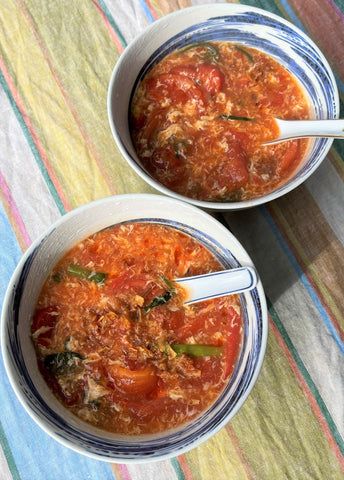 A quick 10 minute dish that will cost you less than $10 to make this winter. For this recipe you just need some tomatoes, eggs, a bunch of spring onions and a few condiments which, for the most part you’ll have all the ingredients in your fridge and pantry to whip it up. This soup is simple but bursting with flavour from the tomatoes and a lovely silky texture thanks to the egg. Tomato Egg Drop Soup, Tomatoes Eggs, Jessica Nguyen, Egg Drop Soup Recipe, Tomato Egg, Egg Drop Soup, Egg Drop, Spring Onions, Whip It