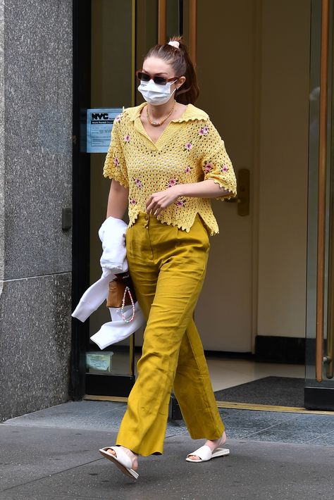 Gigi Hadid Wears Chic Slides and Crochet Top for Salon Trip in NYC – Footwear News Elegant Classy Dresses, Crochet Polo, Flowy Dress Casual, Gigi Hadid Street Style, Gigi Style, Sun Dress Casual, Gigi Hadid Outfits, Gigi Hadid Style, Spring Outfits Dresses