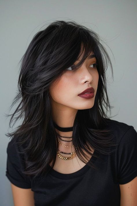 Edgy medium haircut with emo layers and bangs Alt Long Layered Hair, Shoulder Length Hair With A Lot Of Layers, 2025 Mid Length Hair, Wolf Haircut Medium Hair, Shoulder Length Shag Straight Hair, Medium Length Hair Styles Layers, Medium Punk Hairstyles, Lesbian Haircuts Medium, Wolf Cut Medium Length Hair