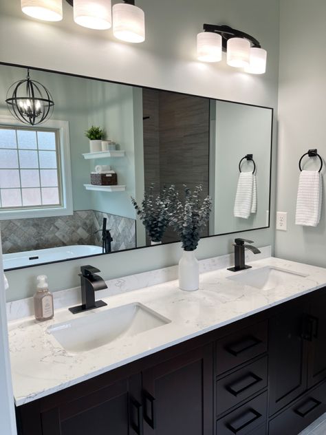 Master Bath One Big Mirror, Bathroom Remodel With Double Sinks, Large Bathroom Mirror Ideas Double Sinks, Master Bath Ideas Double Sinks, Double Bathroom Sink Decor, Master Restroom Mirror Ideas, Bathroom Mirror Two Sinks, Bathroom Ideas With Big Mirror, Bathroom With Dual Vanities