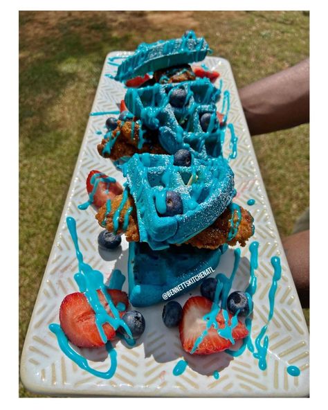 Blue Waffles, Ramen Cheese, Picnic Brunch, Snacks Diy, Waffles Recipe, Themed 1st Birthday, Diy Snacks, Packaged Snacks, Chocolate Company