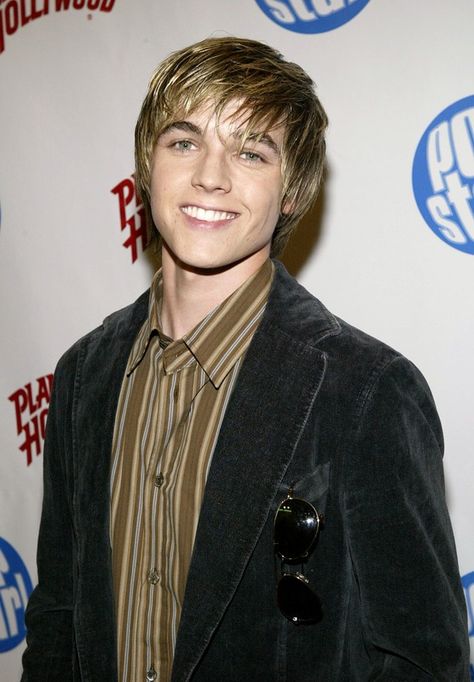 What Is Jesse McCartney Up To? You Know You’re Curious About Him & His “Beautiful Soul” Jessie Mccartney, Flower Body Art, Hunter Parrish, Luke Benward, Tattoos Rose, James Marsden, Jesse Mccartney, Hottest Guys, Alexander Ludwig