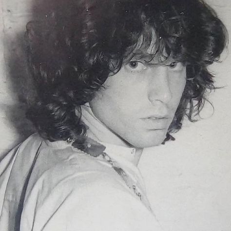 Jim Morrison Icons, Jim Morrison Pfp, Jim Morrison Aesthetic, Jim Morrison Rare, The Doors Jim Morrison, Tortured Soul, Steve Perry, Billie Holiday, American Poets