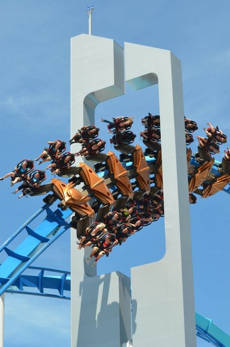 Cedar Point Rides, Cedar Point Roller Coasters, Cool Water Slides, Roller Coaster Pictures, Fun Water Parks, Water Park Rides, Best Roller Coasters, Cedar Point Amusement Park, Best Amusement Parks