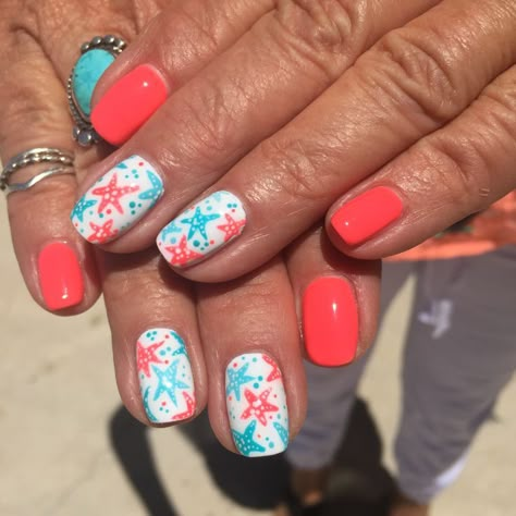 Beach Gel Nails, May Nail Designs, Easy Summer Nail Art, Short Summer Nails, Cowboy Nails, Cruise Nails, Beach Nail Designs, Beachy Nails, Summer Nail Designs