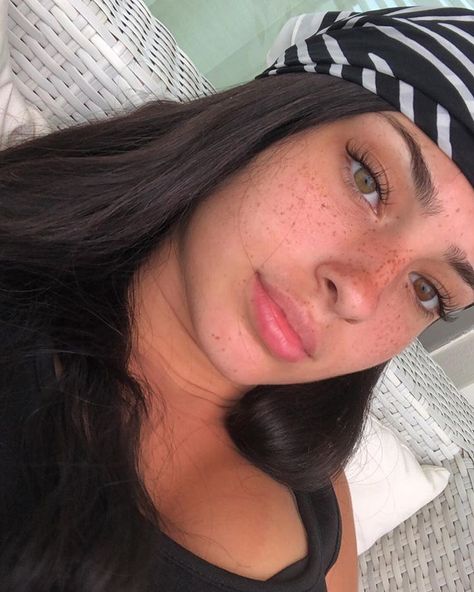 Heaven Sent 👼🏻 on Instagram: “🤤 hey freckle face” Cute Freckles, Natural Fake Eyelashes, Freckle Face, Cute Makeup Looks, Natural Eyelashes, Baddie Hairstyles, Fake Eyelashes, Pretty Eyes, Aesthetic Bedroom