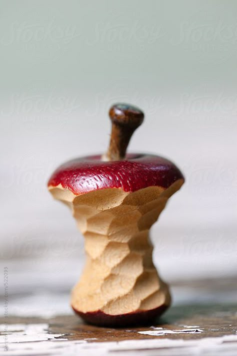 Wood Carving Ideas, Apple Sculpture, Wooden Apple, Apple Core, Wood Apples, Wooden Fruit, Simple Wood Carving, Wood Carving Tools Knives, Soapstone Carving