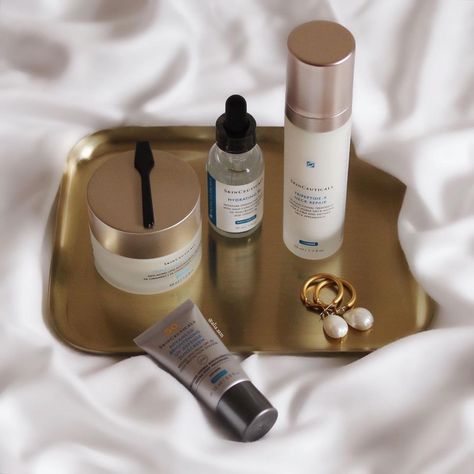 Alia on Instagram: “Just a few @skinceuticals_uki favs! 💛🙌 I have been so impressed with their products. I know they are pricey, but worth every penny!…” Skin Ceuticals, Beauty Campaign, Manifestation Board, Photographer Branding, Beauty Essentials, Product Images, Beautiful Pictures, Penny, I Know