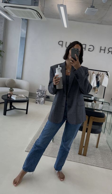 Rochelle Humes style inspo #rochellehumes #rochelle #fashion #style #inspo #goals #shorthiar #bob #brunette #rhgroup Rochelle Humes Style, Bob Brunette, Mum Outfits, Rochelle Humes, Sport Chic, Casual Work Outfits, Casual Work, Fall Style, Fashion Lookbook