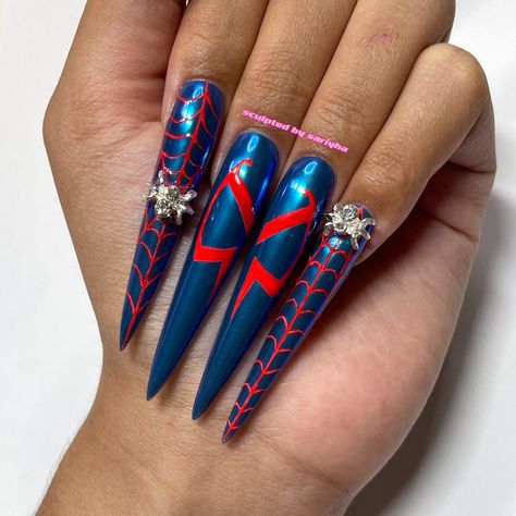 Across The Spiderverse Nails, Miguel O'hara Nails, Nail Designs Glitter Bling, Miguel O'hara Hands, Marvel Acrylic Nails, Spider Verse Nails, Spiderman Acrylic Nails, Miguel O'hara, Spiderman Nails