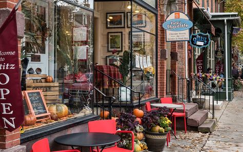 Lititz, Pennsylvania (population 9,388) Lititz Pennsylvania, Allegheny Mountains, Ski Village, Small Towns Usa, Small Town America, Small Town Life, Oregon Travel, Sonoran Desert, Old Florida