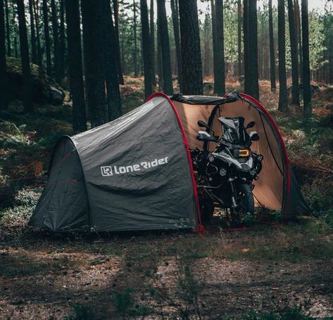 Adventure Motorcycle Camping, Motorcycle Tent, Lone Rider, Motorcycle Adventure Travel, Must Have Camping Gear, Adventure Bike Motorcycles, Auto Camping, Motorcycle Camping Gear, Motorcycle Touring