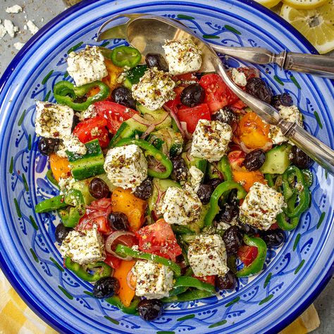 Greek Salad (Authentic Horiatiki Recipe) 🥗 Authentic Greek Salad Recipe, Greek Salad Recipe Authentic, Authentic Greek Salad, Horiatiki Salad, Greek Salad Ingredients, Greek Salad Recipe, Traditional Greek Salad, Leafy Green Salads, Greek Salad Recipes