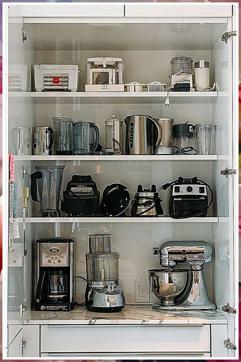 Kitchen Appliance Storage - Want more information and details? Click to visit for more tips. Apartment Kitchen Storage Ideas, Desain Pantry Dapur, Kitchen Appliances Organization, Apartment Kitchens, Kitchen Appliance Storage, Desain Pantry, Small Apartment Kitchen, Kabinet Dapur, Maximize Storage