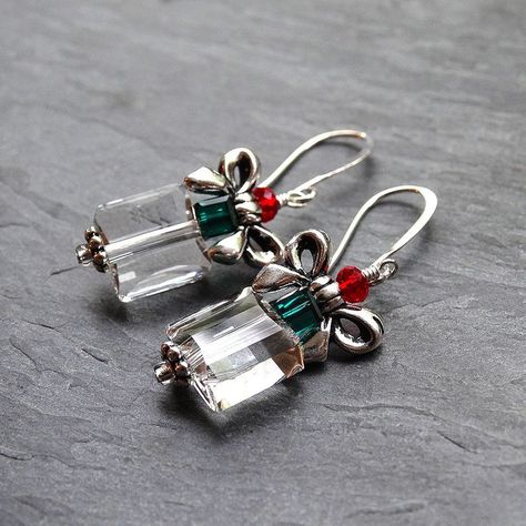 Present Earrings, Christmas Jewelry Diy, Swarovski Christmas, Stocking Stuffers For Women, Handmade Personalized Gifts, Crystal Christmas, Holiday Earring, Holiday Jewelry, Christmas Earrings