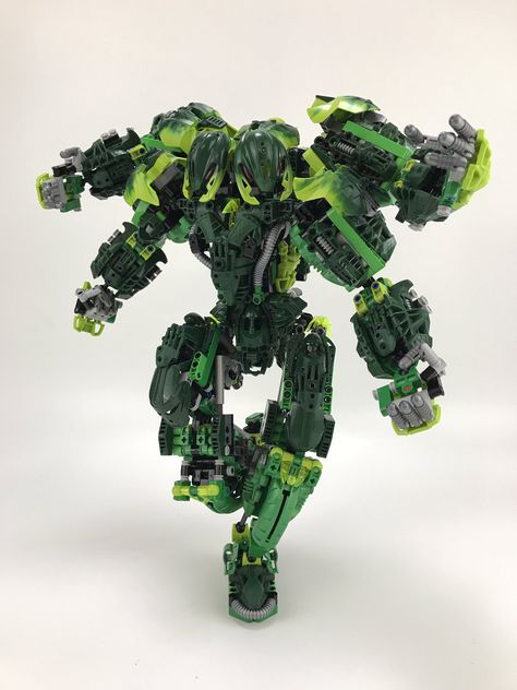 LEGO green robot Ironhide Transformers, Green Robot, Lego Hero Factory, Lego Bots, Lego Machines, Bionicle Mocs, Lego Sculptures, Hero Factory, Amazing Lego Creations