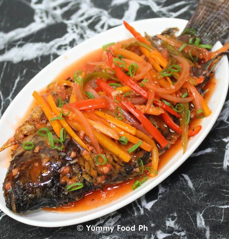 Whole Tilapia, Sweet And Sour Fish, Fish Tilapia, Fried Tilapia, Tilapia Recipe, Tilapia Recipes, Easy Fish Recipes, Fish Recipe, Fatty Fish