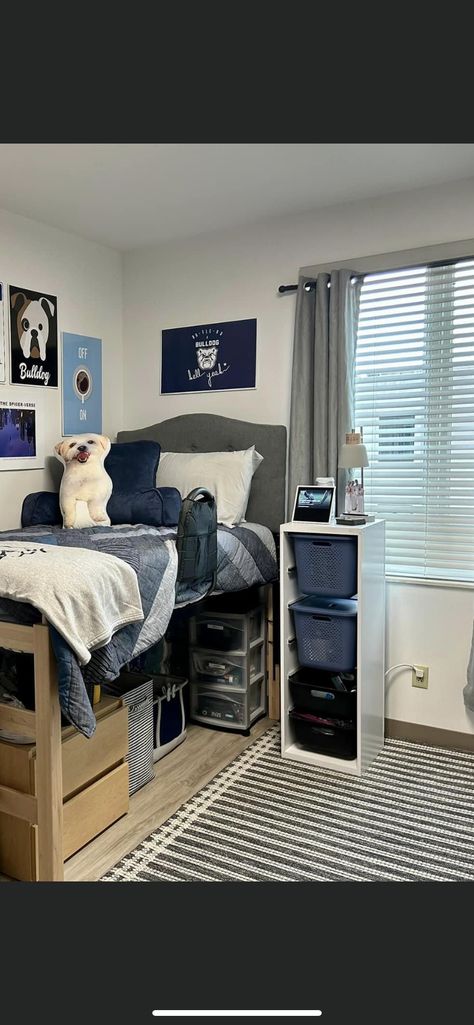 Men College Dorm Ideas, Men Dorm Room Ideas, Men’s Dorm Room Ideas, Male Dorm Room Ideas Colleges, Boy Dorm Room Ideas, Male Dorm Room Ideas, Boys Dorm Room Ideas, Boy Dorm Room, Boyfriend Clothes