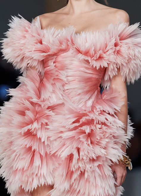 High End Homo on Twitter: "alexander mcqueen ss20… " Pink Feather Aesthetic, Animal Moodboard, Alexander Mcqueen 2020, Feather Aesthetic, Indian Marriage, Rosie Posie, Lost Paradise, Textured Paint, Pink Things