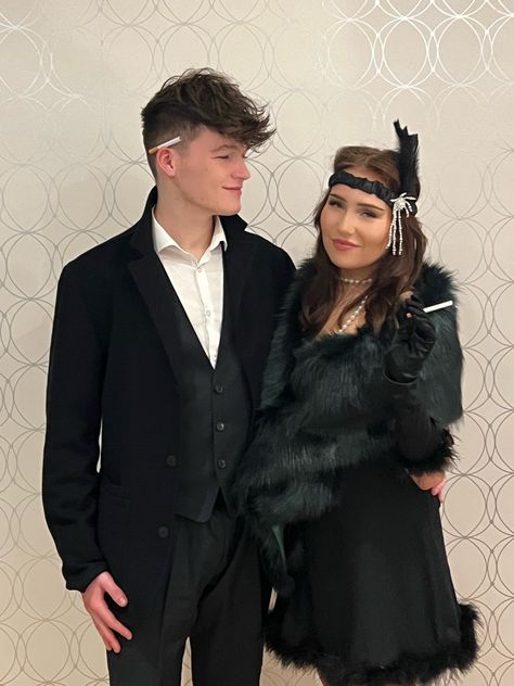 Casino Theme Party Outfit For Men, Gatsby Attire For Men, 20s Theme Party Outfit Men, Great Gatsby Party Outfit For Men, Roaring 20s Party Outfit Mens, Great Gatsby Party Outfit Men, 1920s Couple Costume, 20s Theme Party Outfit, Gatsby Party Outfit For Men