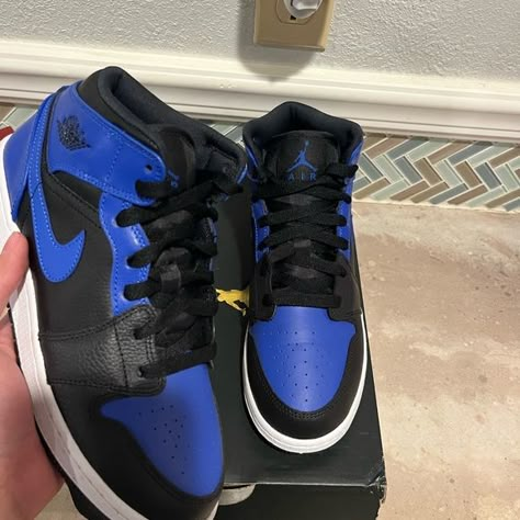 Jordan 1s royal blue sz7.5w Royal Blue Quinceanera Dresses For Damas, Quince Sneakers Blue, Royal Blue Quince Heels, Royal Blue Qinsenara Dresses, Royal Blue Quinceanera Makeup Looks, Royal Blue Nike Shoes, Royal Blue Quinceanera Shoes, Royal Blue Quince Shoes, Quinceanera Royal Blue Theme