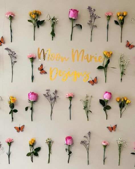 March will always bring in all the pretty blooms 🌷 March Decorating Ideas, Ideas Cumpleaños, March 1, Grad Party, Grad Parties, The Pretty, Engagement Party, Party Themes, Pastel