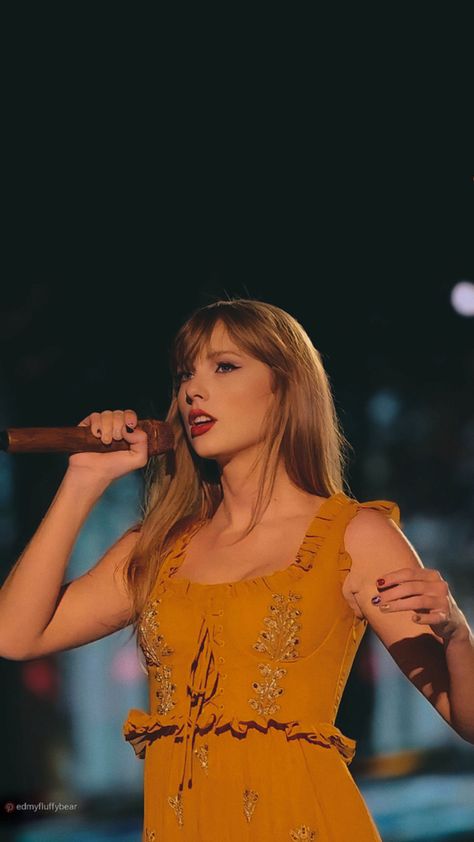 Harry Taylor, Taylor Swift Photoshoot, Photos Of Taylor Swift, Taylor Swift Tour Outfits, Taylor Swift Cute, Estilo Taylor Swift, Taylor Swift Posters, Taylor Swift The Eras Tour, Swift Photo