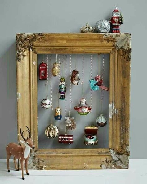 Julkransar Diy, Decoration Idea, Diy Decoration, Christmas Display, Noel Christmas, Beautiful Picture, Vintage Christmas Decorations, Decoration Diy, Vintage Ornaments