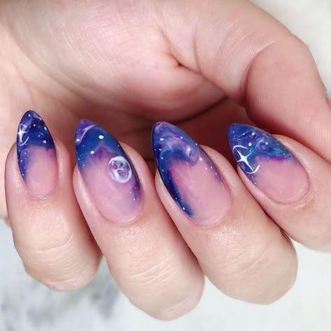 Lunar Nails, Galaxy Nail Art, Blooming Gel, Galaxy Style, Space Nails, Gel Nail Art Designs, Moon Nails, Minimalist Nail Art, Galaxy Nails