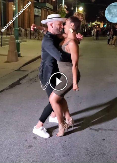 How to Get Ready to Dance in the Street – DanceLifeMap 9gag Amusant, Abgedrehter Humor, Bachata Dance, Social Dance, New Dance Video, Dance Routines, Diy Home Decor Bedroom, Street Dance, Healthy Skin Care