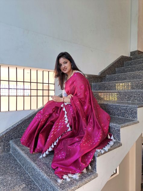 Assamese girl, mekhela sador, traditional , northeast, Beauty, cute, Saraswati puja Mekhela Sador Poses, Mekhela Sador Aesthetic, Bihu Photoshoot, Mekhela Chador Aesthetic, Assamese Outfit, Mekhla Chadar, Sador Mekhela, Diwali Photoshoot, Mekhela Sador