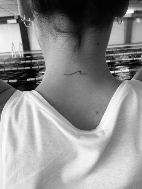 Wave Tattoo #tatto #ola #wave #small Wave Tattoo Back Of Neck, Wave Neck Tattoo, Wave Tattoo Behind Ear, Wave Tattoo Simple, Blast Over Tattoo, Nape Tattoo, Small Wave Tattoo, Tattoo Over Scar, Cool Back Tattoos